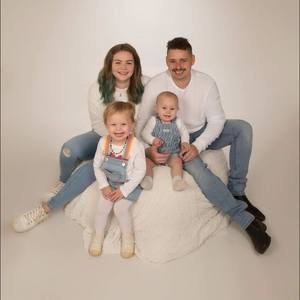 Meet your Posher, Chloe